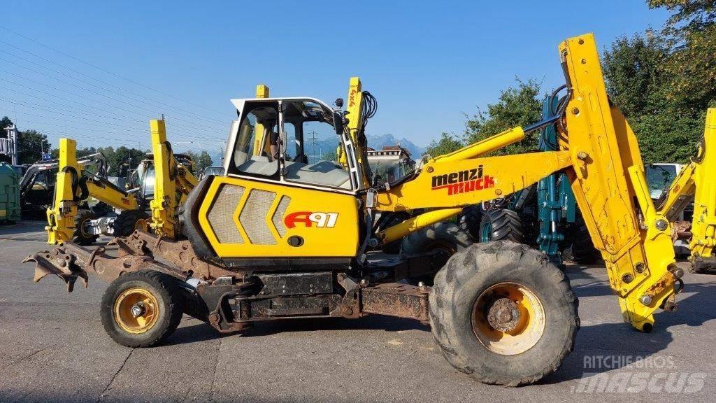 Menzi Muck A91 Mobil Pelle sur pneus