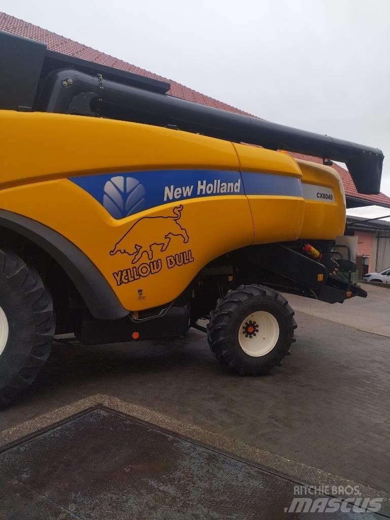 New Holland CX 8040 Moissonneuse batteuse