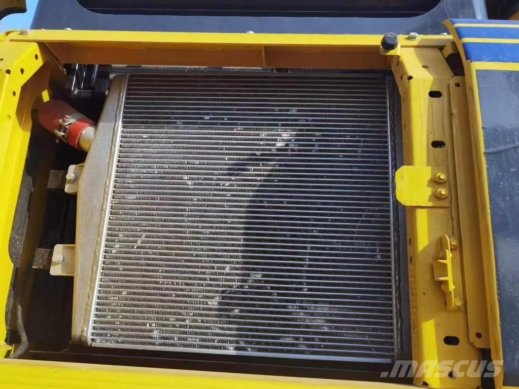 Komatsu PC 450-8 Pelle sur chenilles