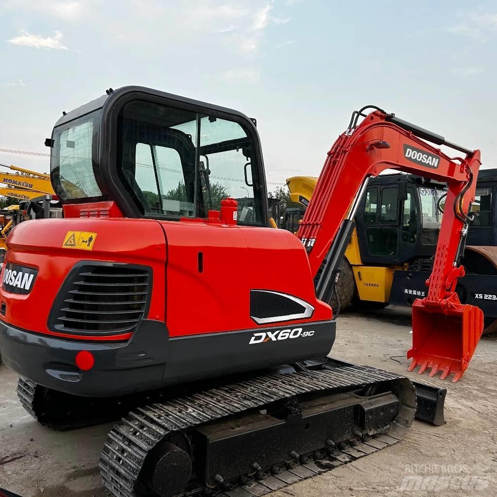 Doosan DX60-9C Mini pelle < 7t