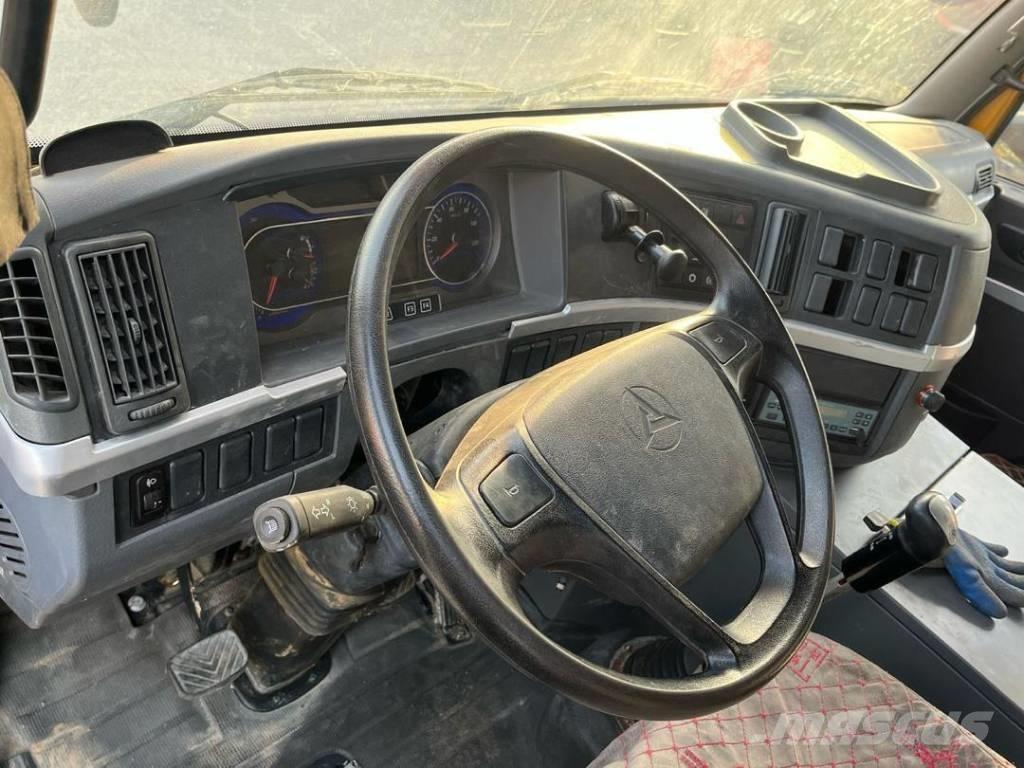 Sany STC250C5-2 Grues tout terrain