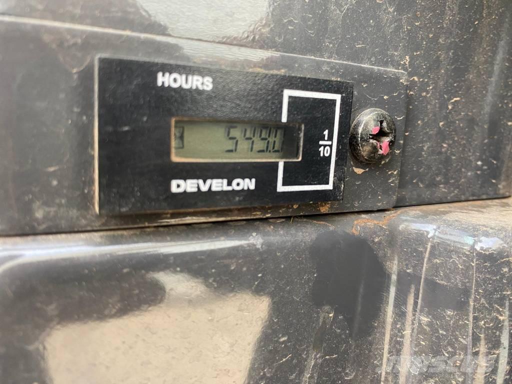 Develon DX 27 Z-7 Mini pelle < 7t