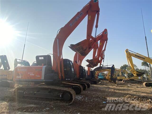 Hitachi ZX 240H Pelle sur chenilles