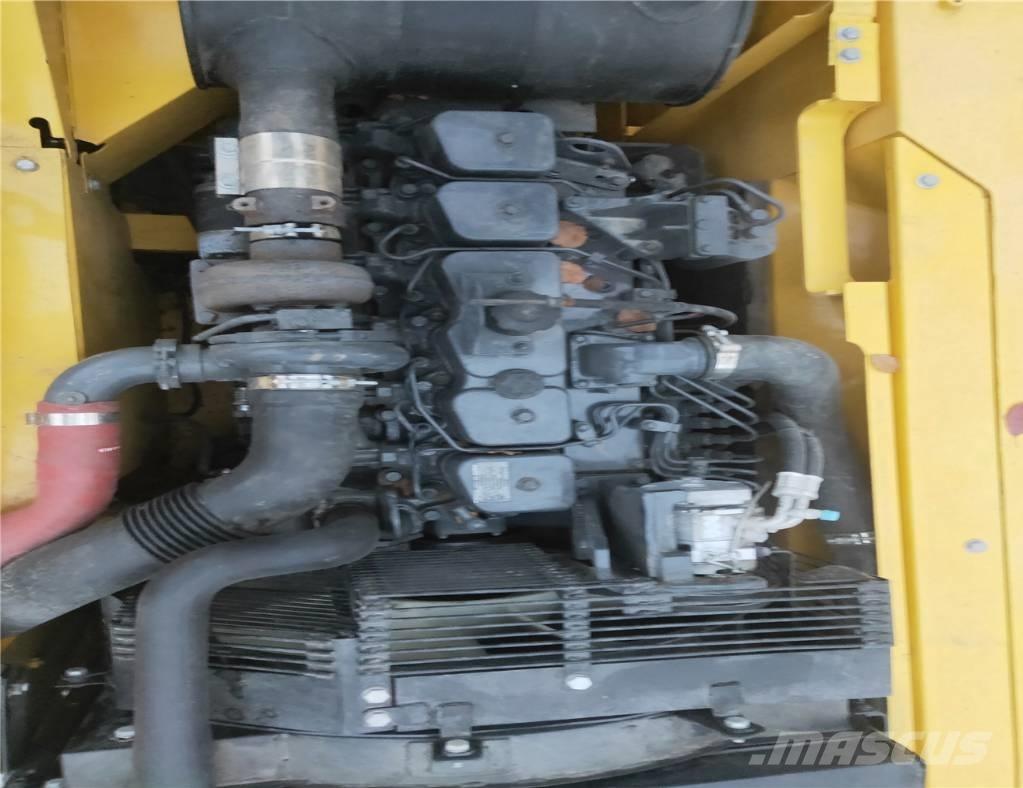 Komatsu PC200-7 Pelle sur chenilles