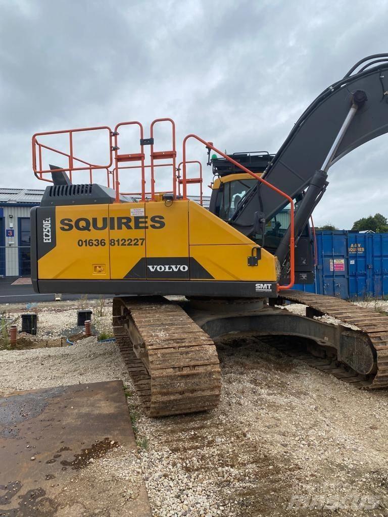 Volvo EC250 E L Pelle sur chenilles
