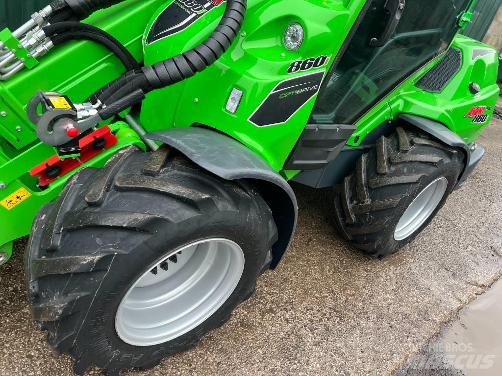 Avant 860 i Chargeuse sur pneus