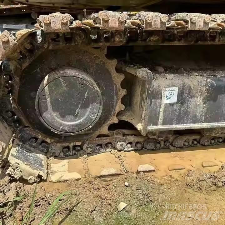 Komatsu PC70 Pelle sur chenilles