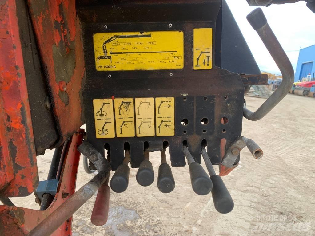 Palfinger PK16000A Grue sur chenilles