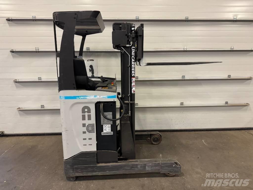 UniCarriers ULS 120 Chariot à mât rétractable