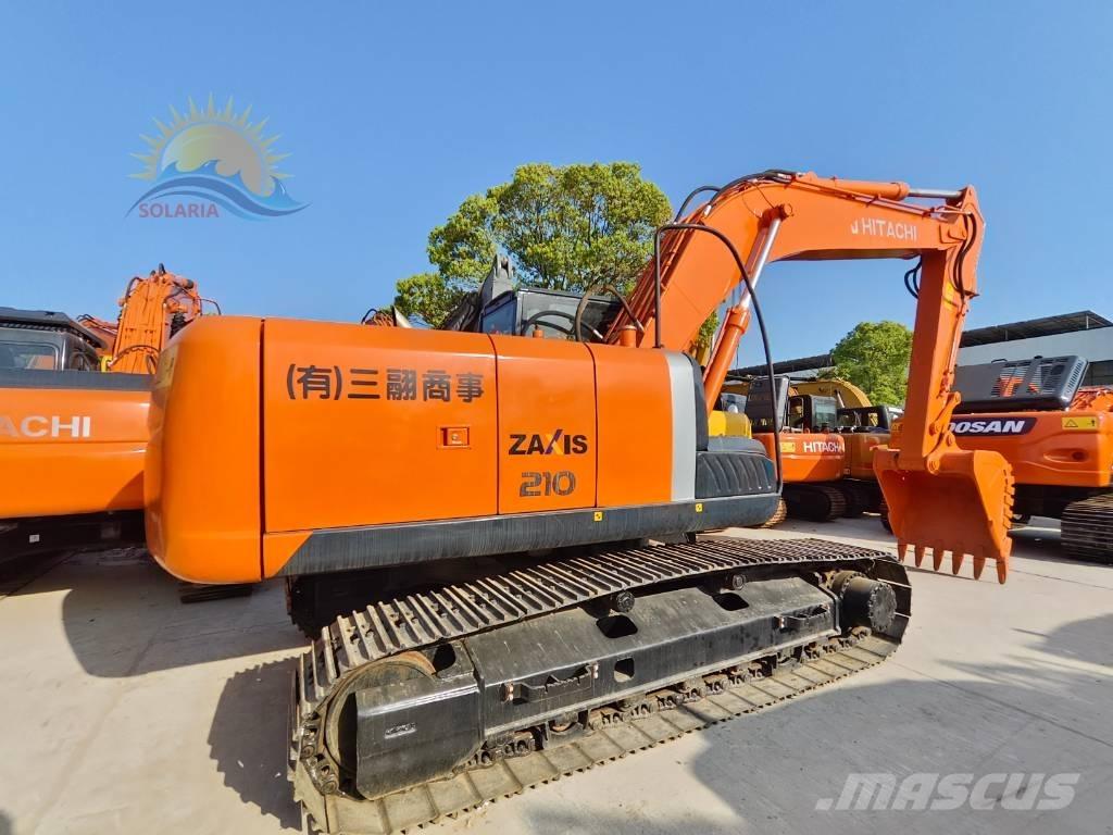 Hitachi ZX 210 Pelle sur chenilles