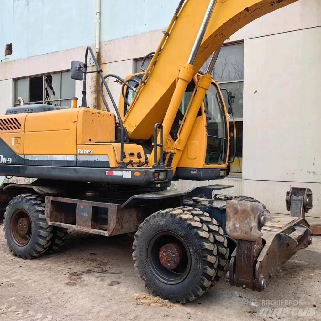 Hyundai 210-9 Excavateurs à pelle avant