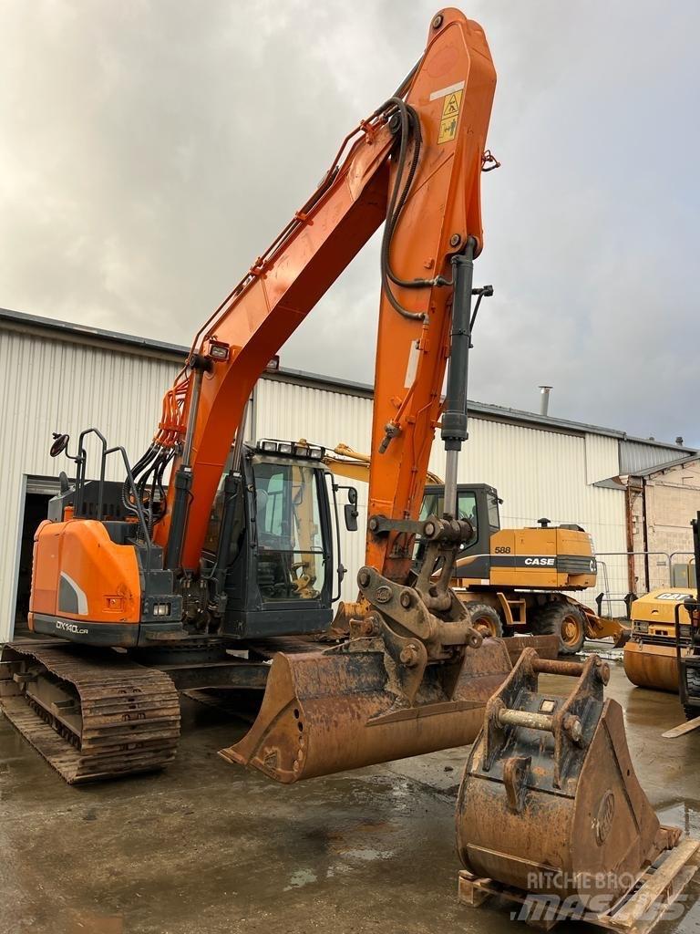 Doosan DX140 LCR Pelle sur chenilles