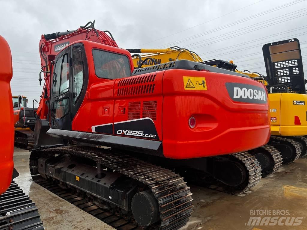 Doosan DX 225 LC-9 Pelle sur chenilles