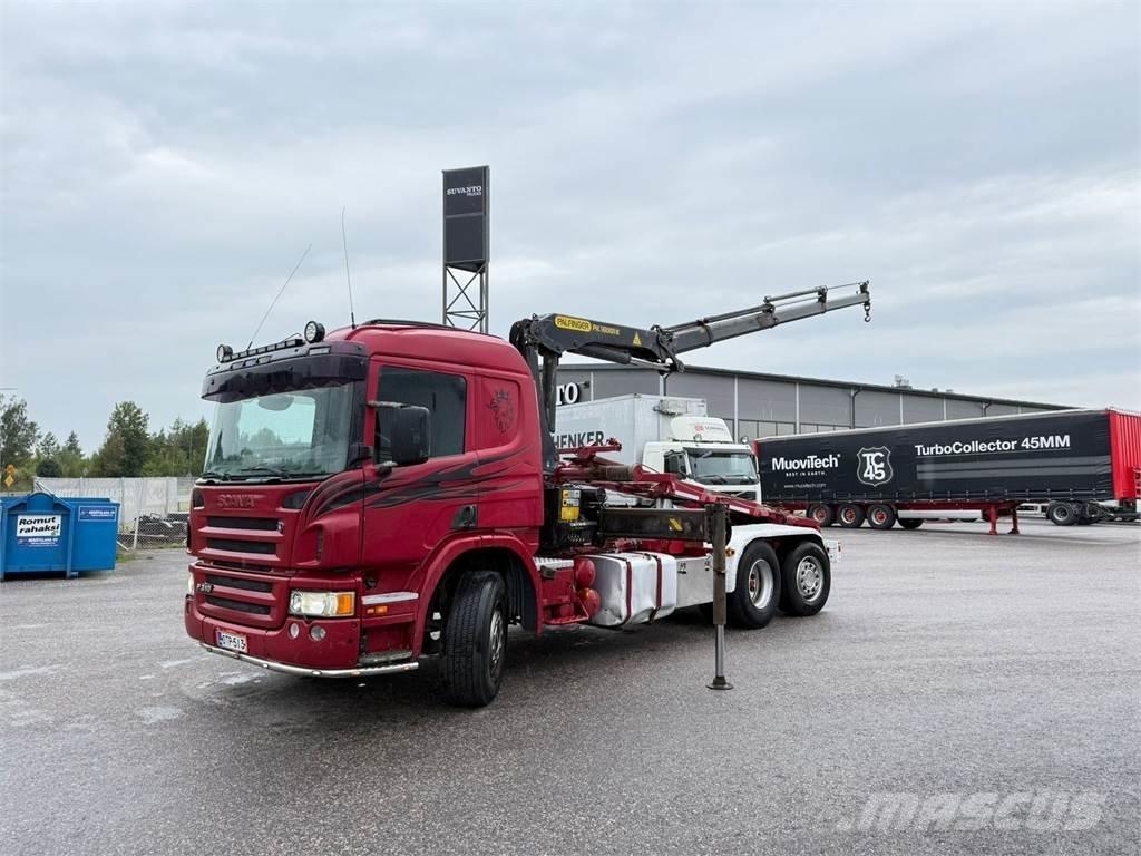 Scania P 310 Camion plateau ridelle avec grue