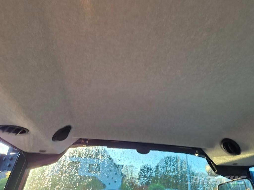 Valtra A105 HiTech Tracteur