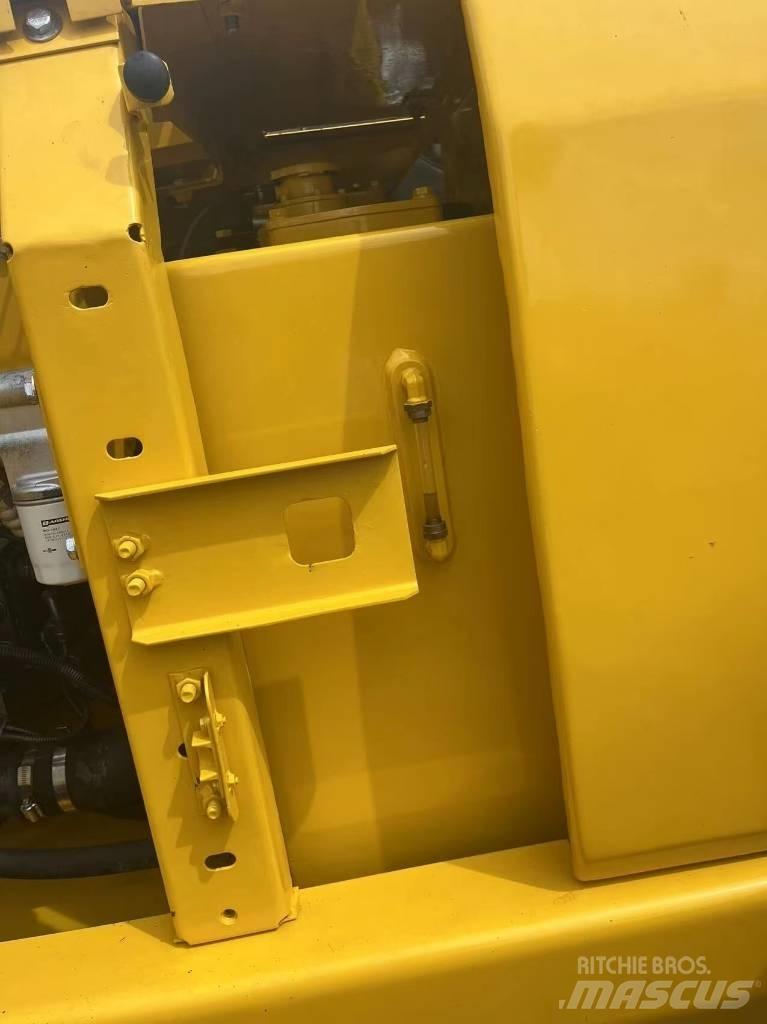 Komatsu PC 130 Mini pelle 7t-12t