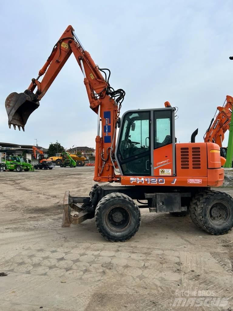 Fiat-Hitachi fh 120 Pelle sur pneus