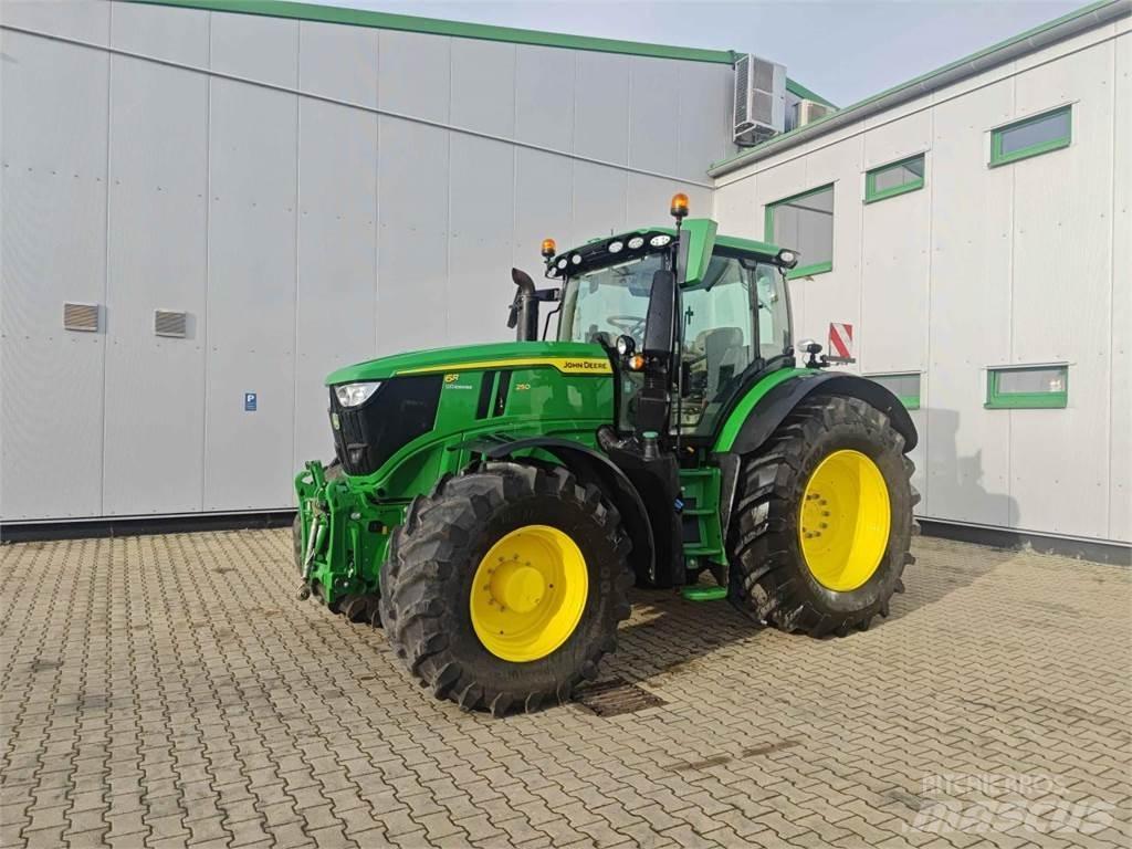 John Deere 6R 250 Tracteur