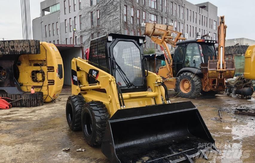 CAT 246D Chargeuse compacte