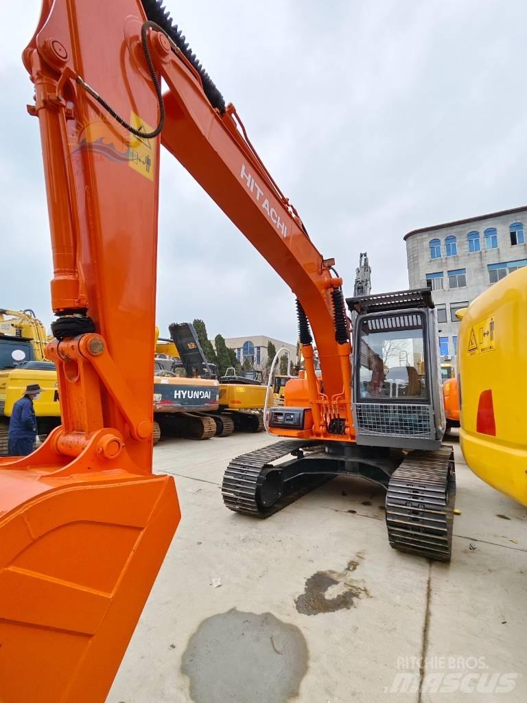 Hitachi EX 120 Pelle sur chenilles