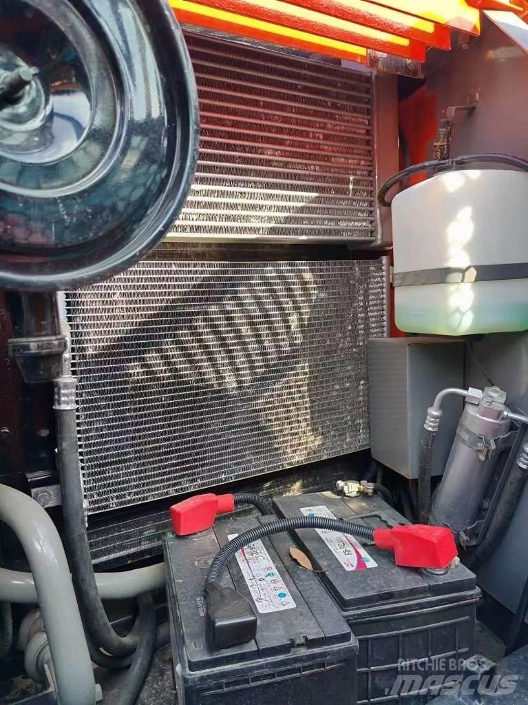 Hitachi ZX 120 Pelle sur chenilles
