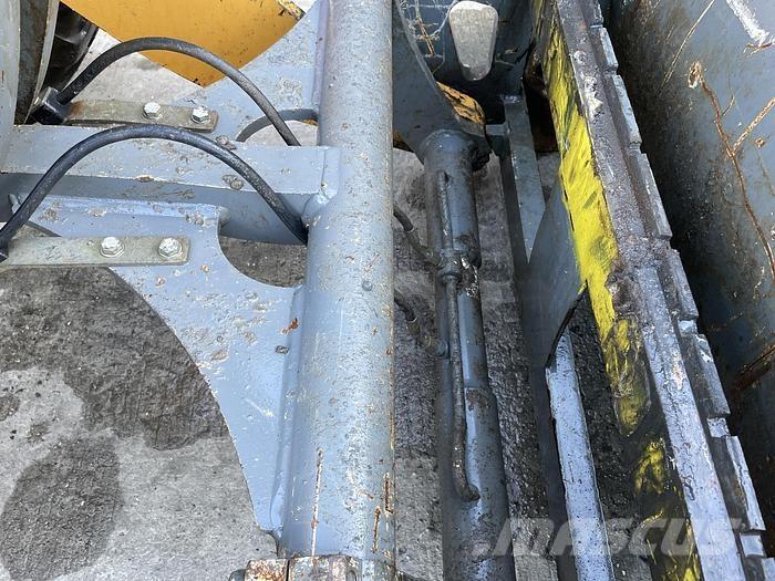 Liebherr L506C Chargeuse sur pneus