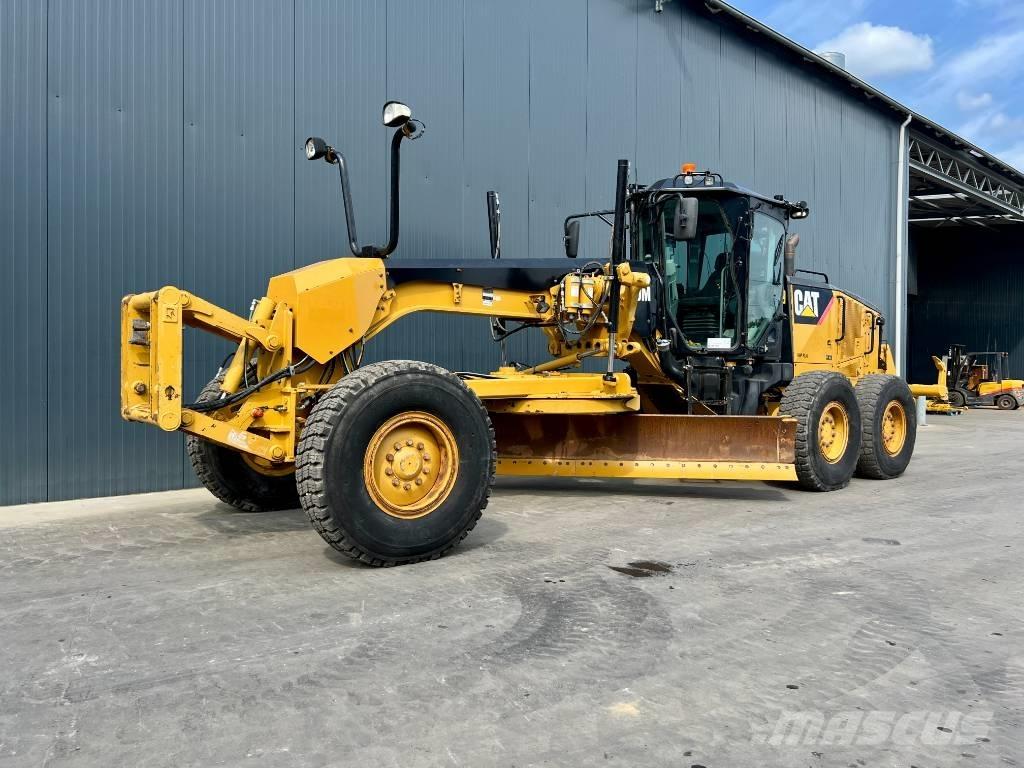 CAT 140M Niveleuse