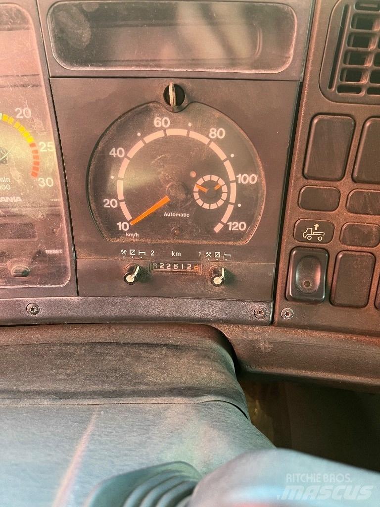 Scania P 94 L 310 Tracteur routier