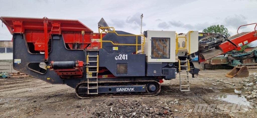 Sandvik QJ 241 Concasseur mobile