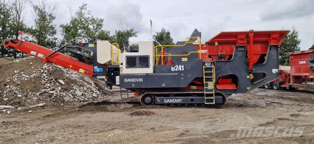 Sandvik QJ 241 Concasseur mobile