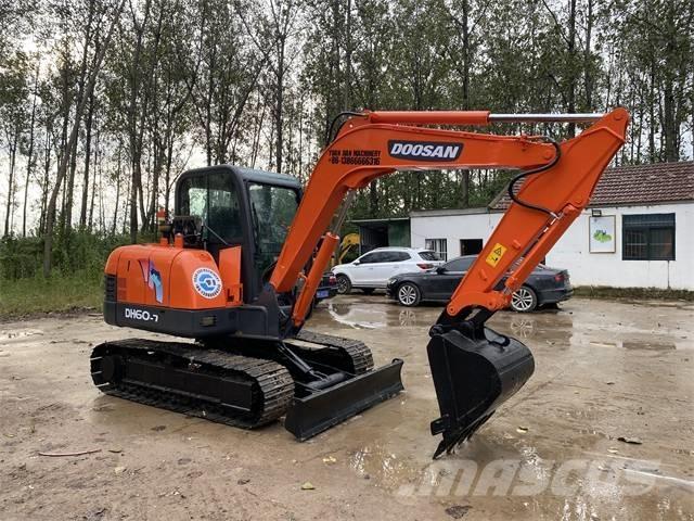 Doosan DH60-7 Mini pelle < 7t