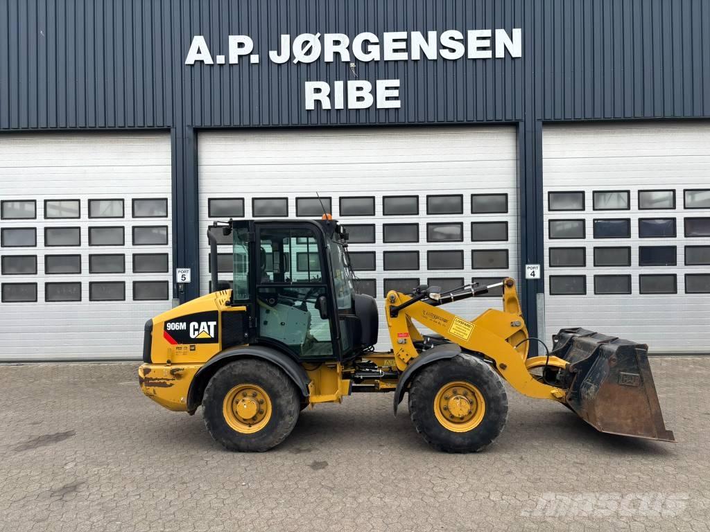 CAT 906 M Chargeuse sur pneus