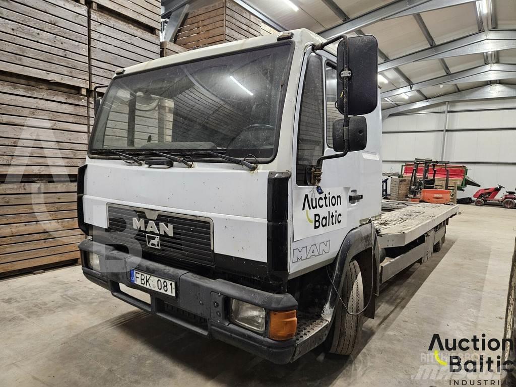 MAN 8.224 Camion porte engin