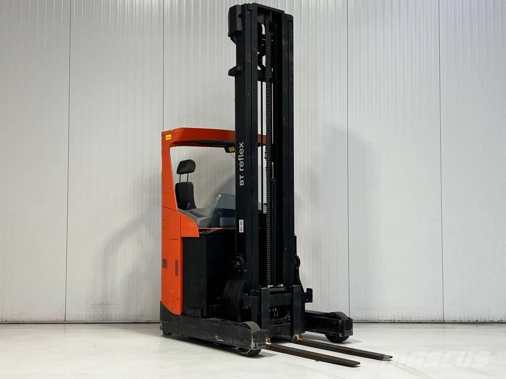BT RRE160 Chariot à mât rétractable