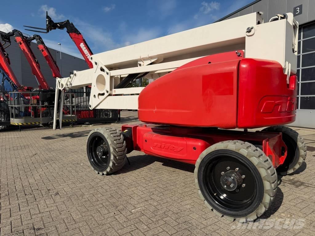 Niftylift HR 28 Nacelles articulées