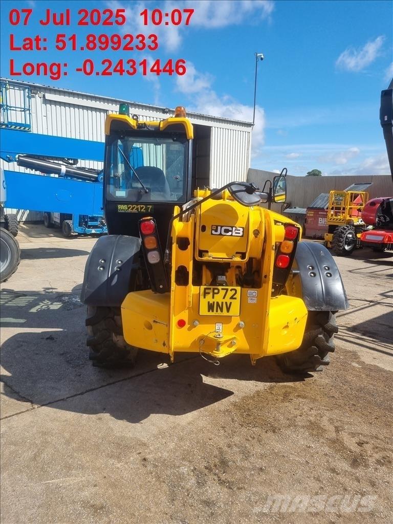 JCB 540-140 Chariot télescopique