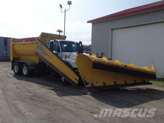 International 7400 Chasse neige