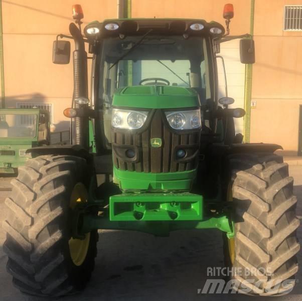 John Deere 6115 R Tracteur