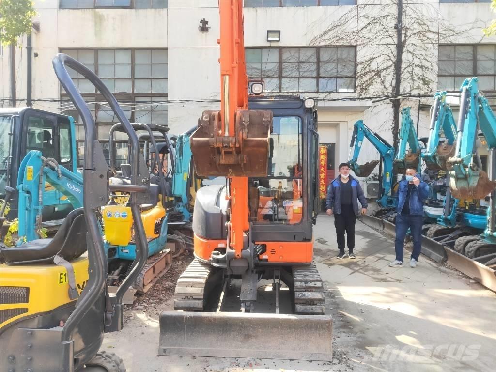 Hitachi ZX30 Mini pelle < 7t