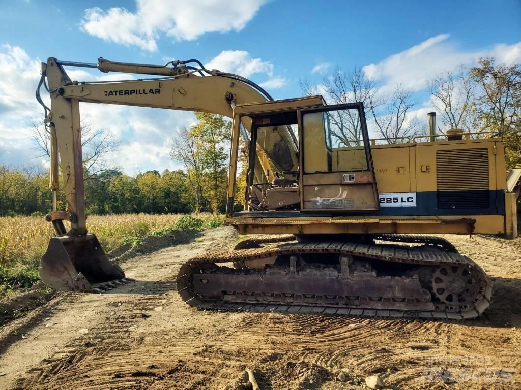 CAT 225 LC Pelle sur chenilles