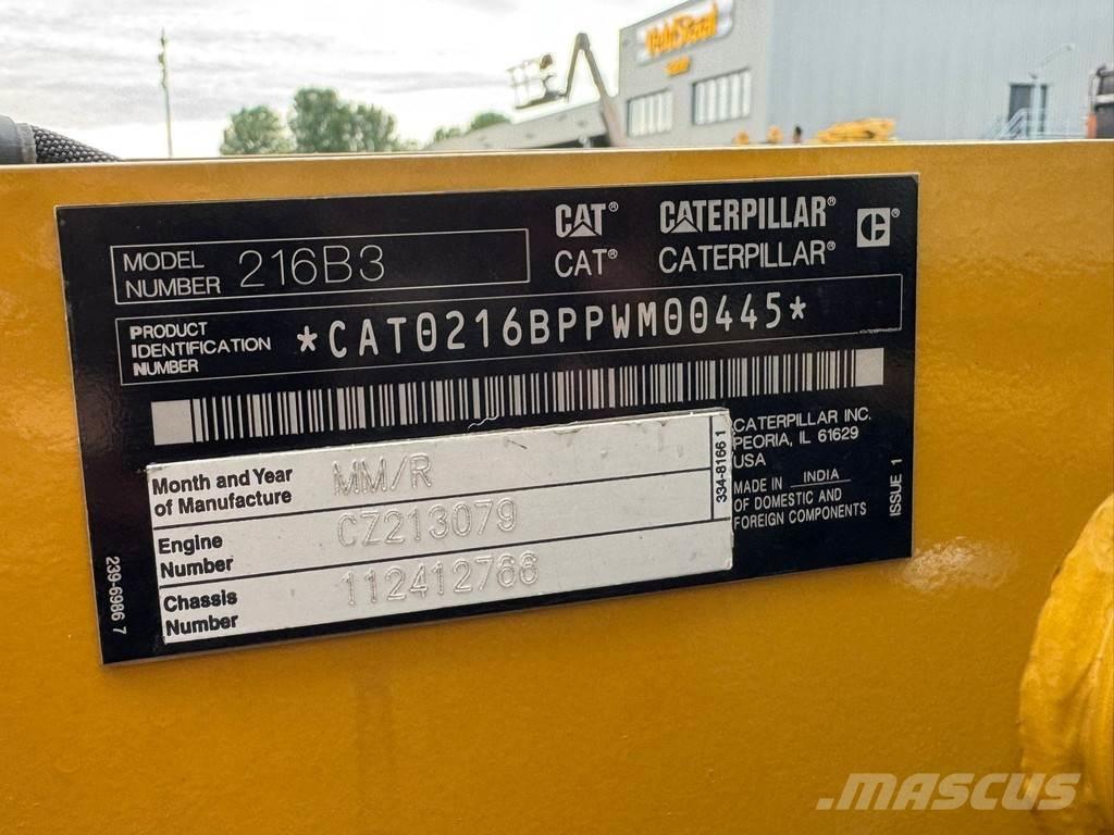 CAT 216B3 Chargeuse sur pneus