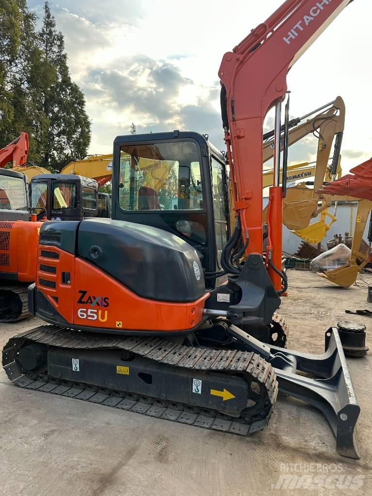 Hitachi ZX 65 Mini pelle < 7t