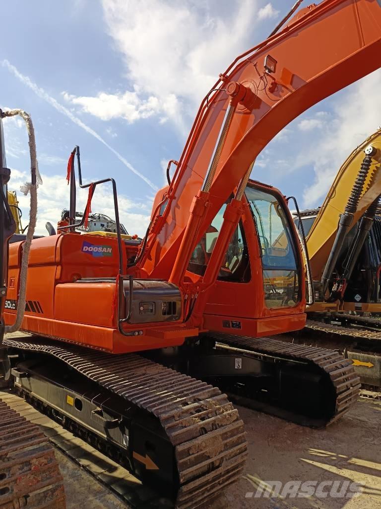 Doosan DX 150LC Pelle sur chenilles