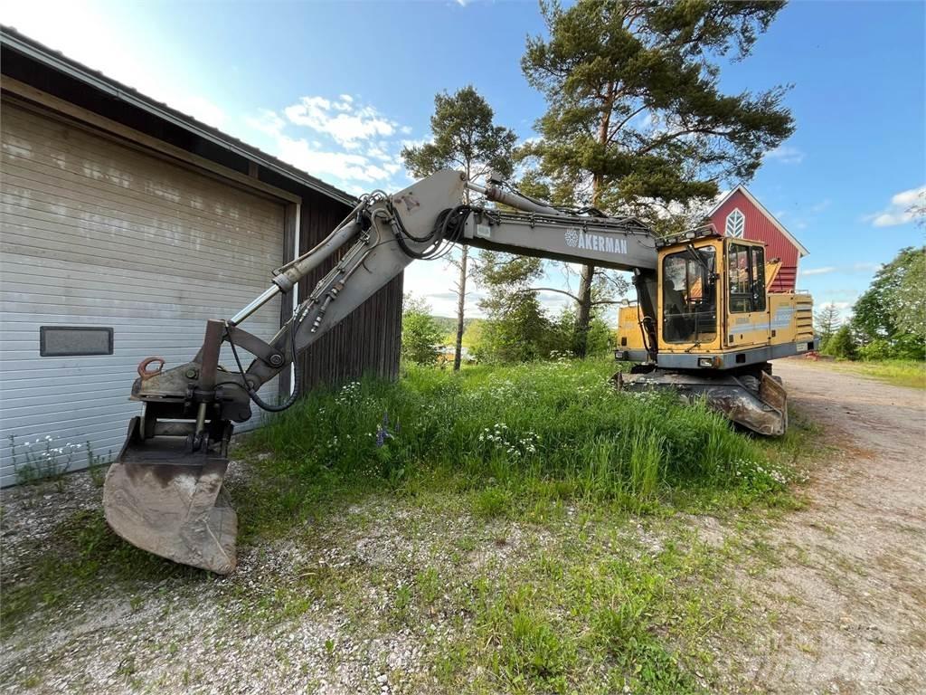Åkerman EW200 4X4 Pelle sur pneus