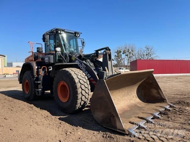 Doosan DL420 Chargeuse sur pneus