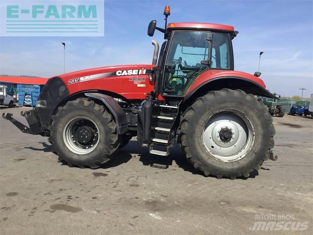 Case IH Magnum 235 Tracteur