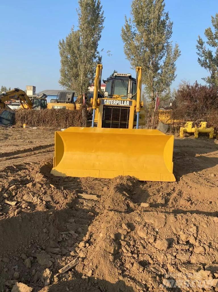 CAT D 6 G Bouteurs sur chenilles
