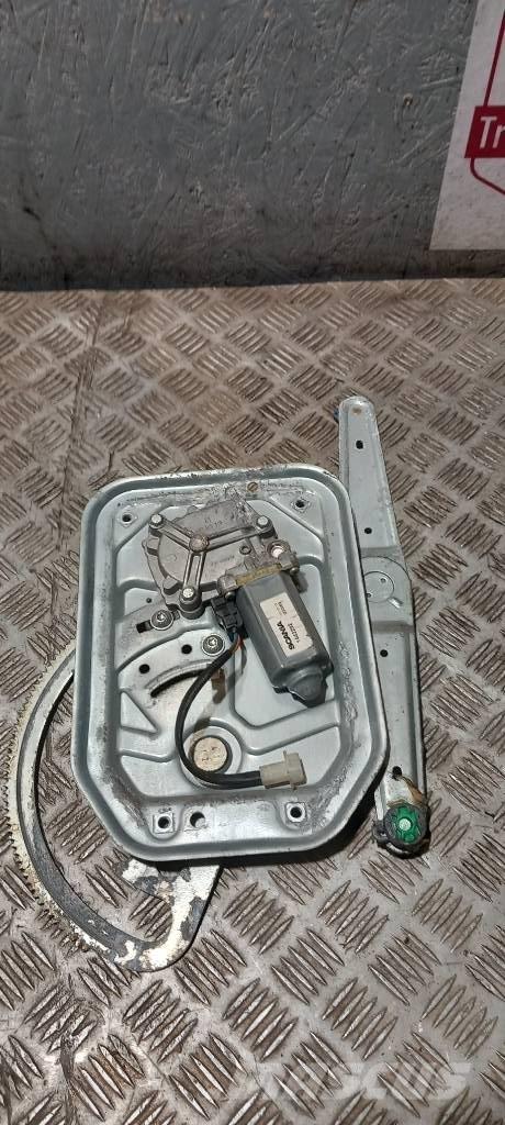 Scania R 440   1442292 Cabines