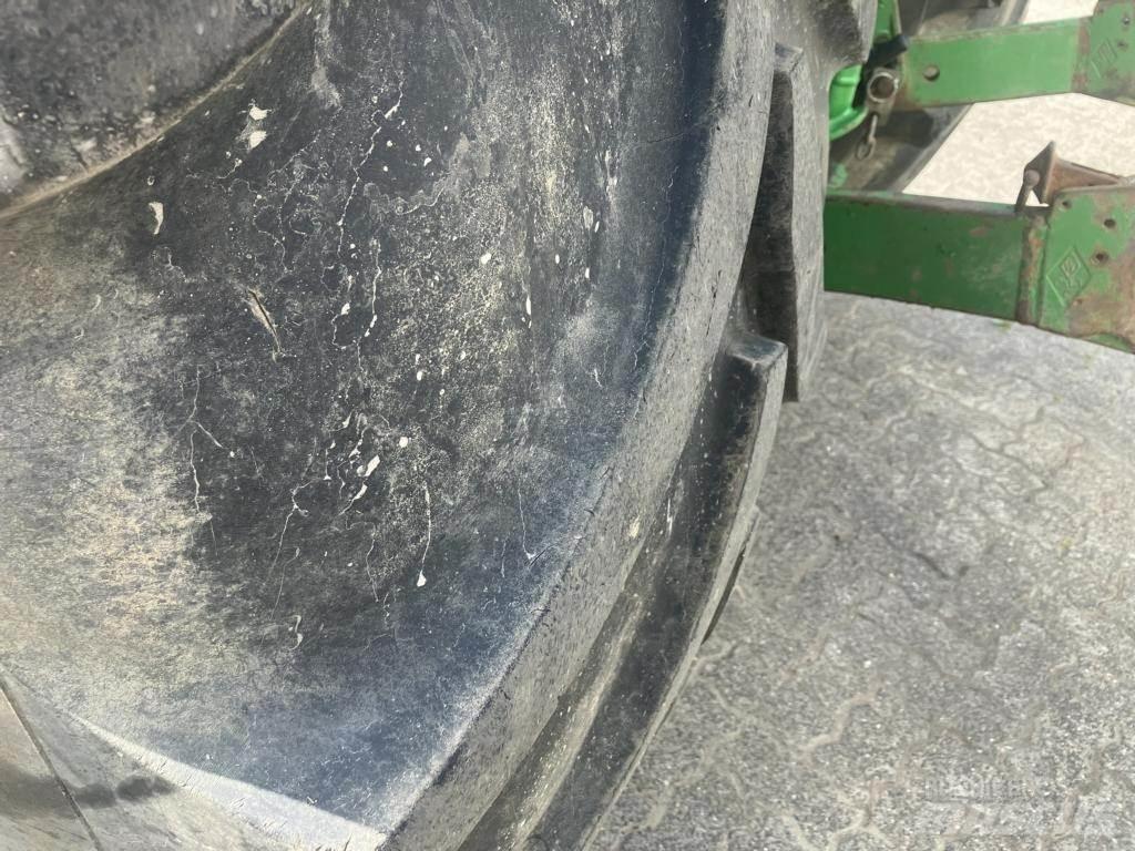 John Deere 6210 R Tracteur