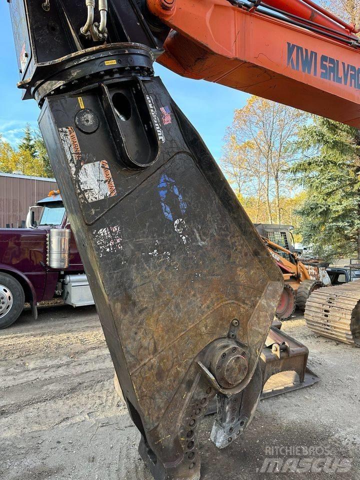 Hitachi EX 200 Pelle de démolition